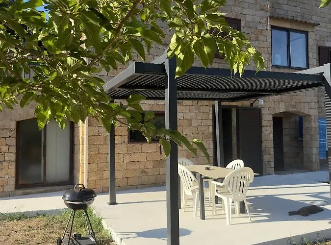 Hébergement de vacances Campana - *
